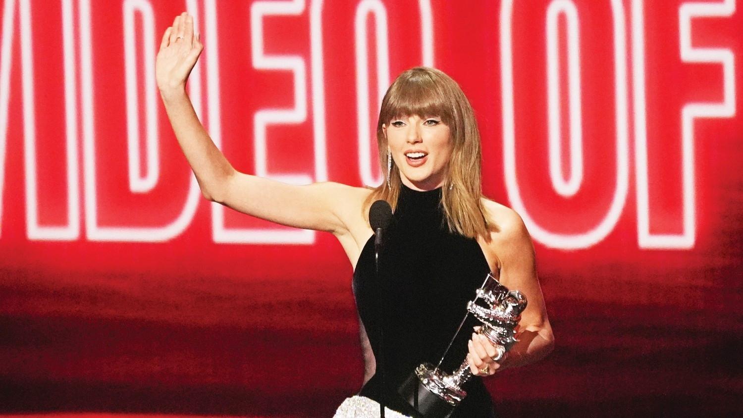 Taylor Swift becomes most-awarded artist in VMA history