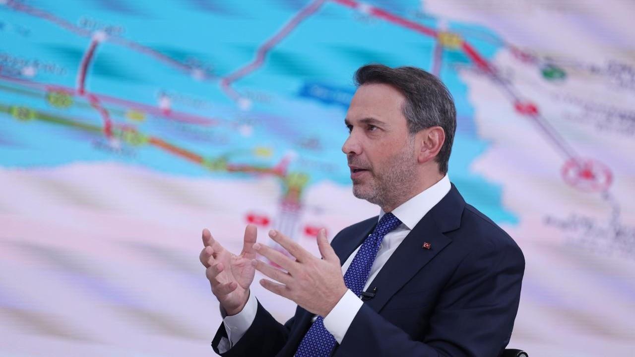 Türkiye aims for oil, gas self-sufficiency: Bayraktar