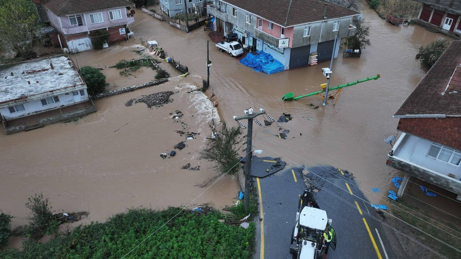 Torrential rains inundate Sakarya as Marmara region battles severe flooding