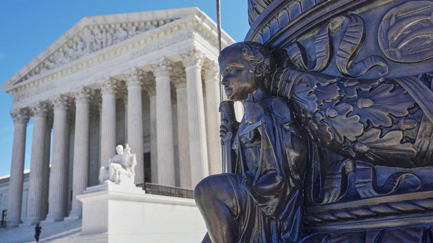 US Supreme Court lifts limits on third-country deportations