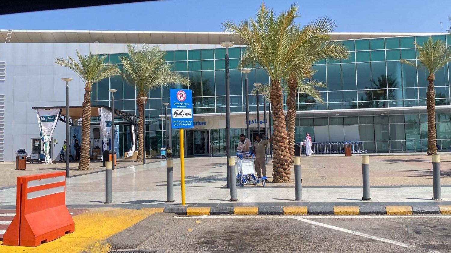 Israel-bound flight diverted after fight between pilots