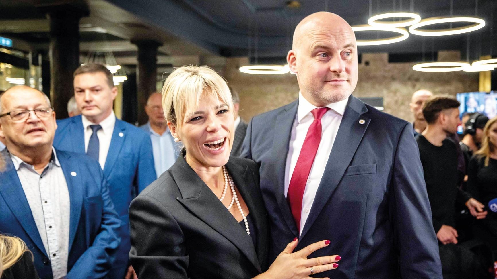 Pro-Europe Latvian PM wins elections