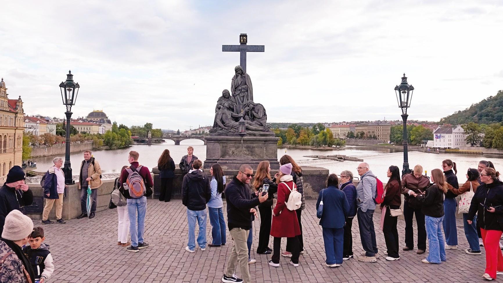 Depeche Mode fans flock to Prague’s Charles Bridge