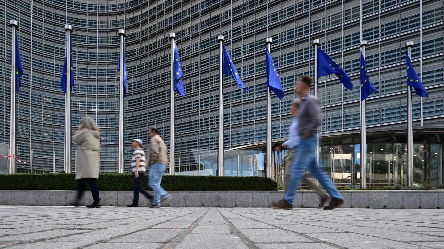 EU, China to hold Beijing talks to avert trade war