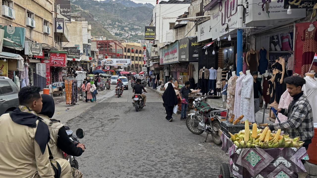 Tensions rise as Yemen army launches broad strikes against Houthis
