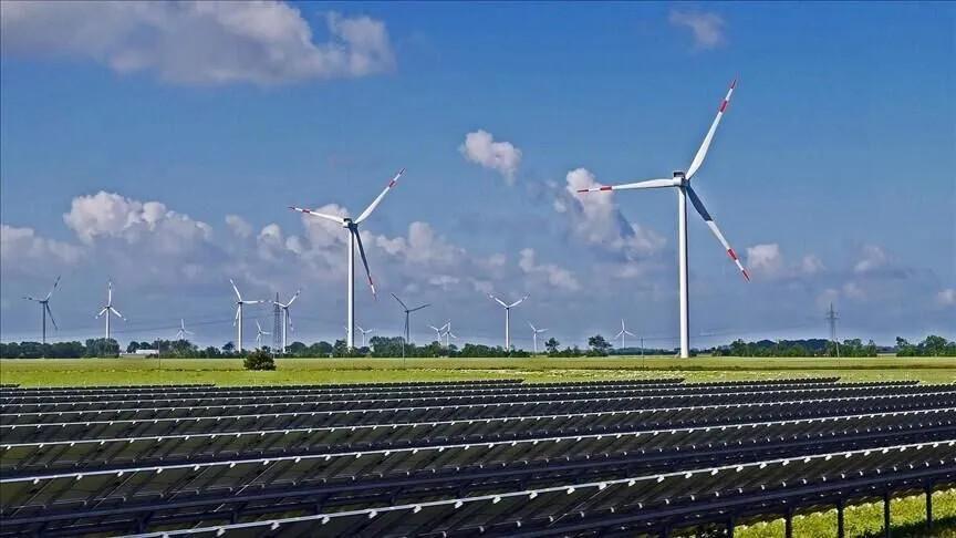 Türkiye sets record for solar, wind power generation in August