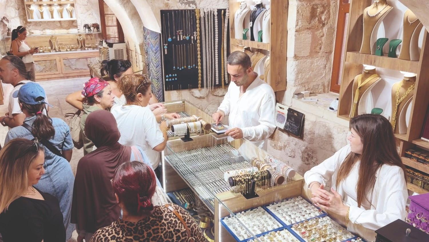 Tourists drawn to Midyat’s 3,000-year-old filigree tradition