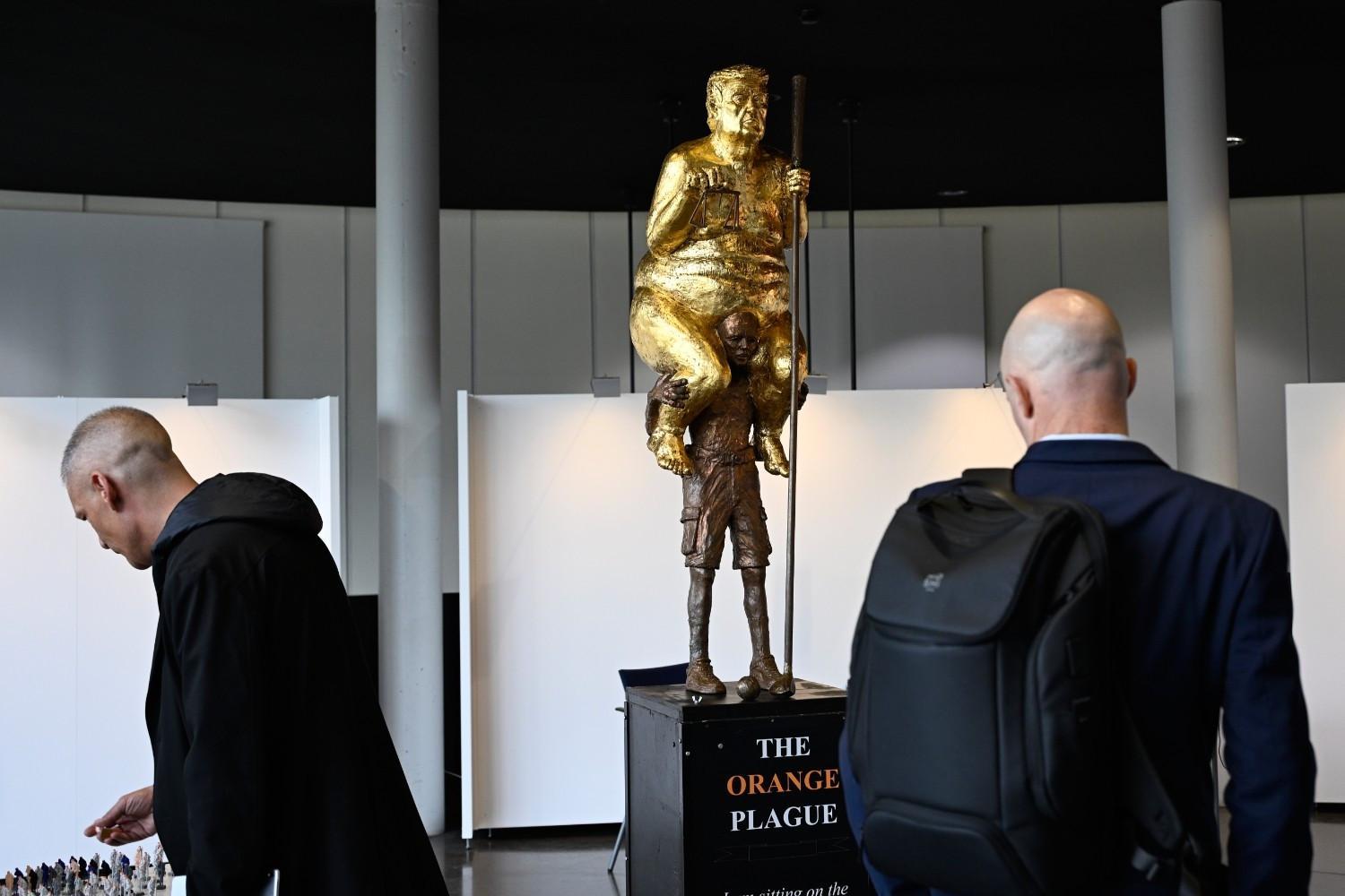 Gold Trump statue to be displayed in Antalya during COP31