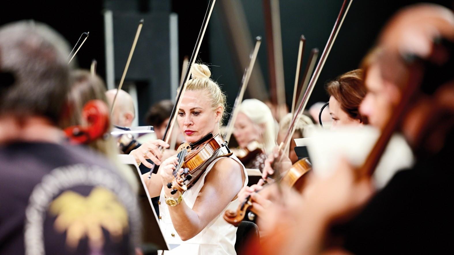 Antalya State Symphony Orchestra opens season