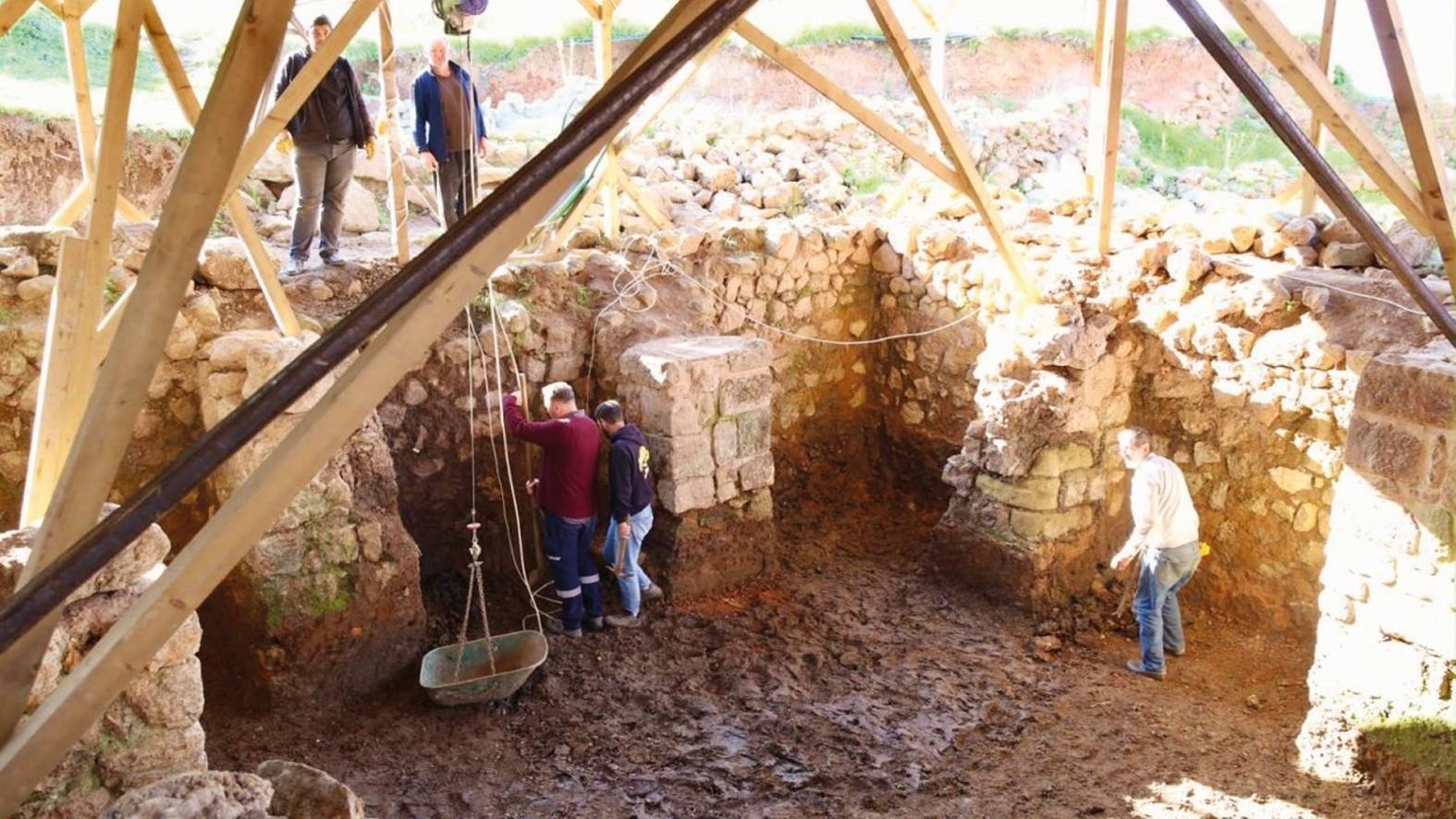 New artifacts unearthed at Ordu’s ancient Kurul Castle