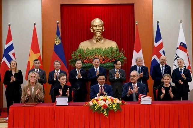 Vietnam signs free trade deal with four European nations