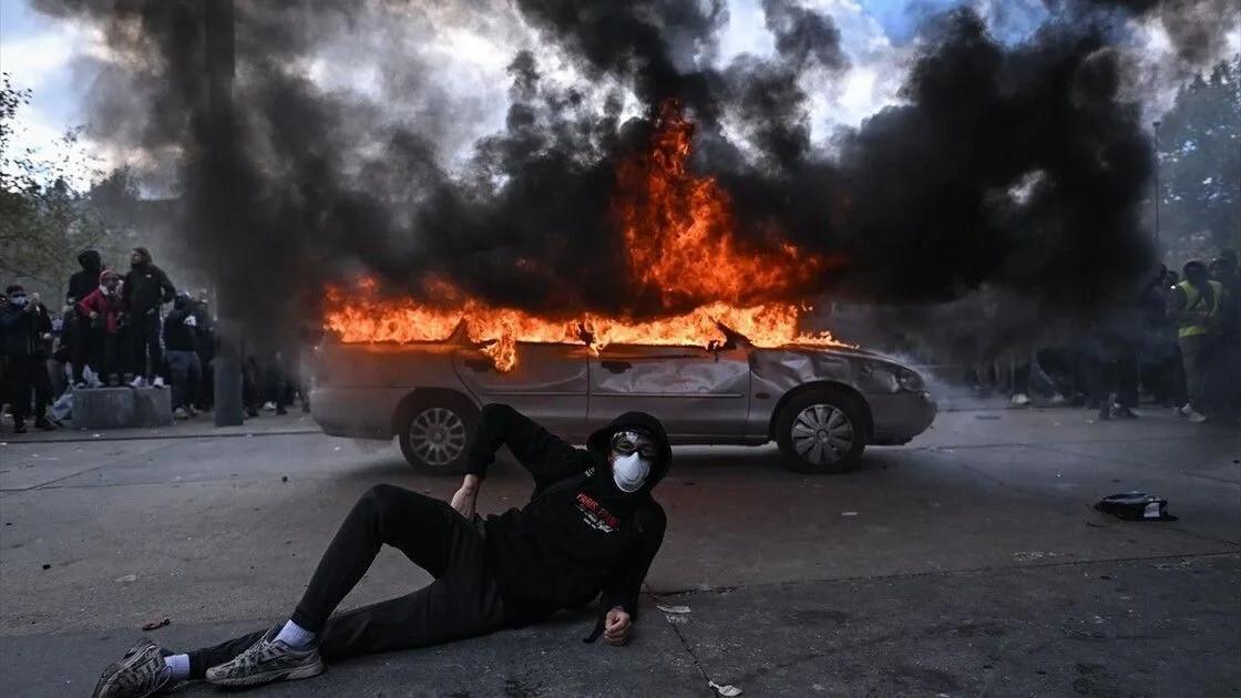Paris reports 855 detentions after violent France protests