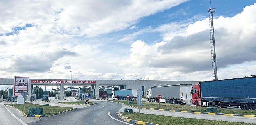 Truck queue stretches 30 kilometers at Türkiye-Bulgaria border
