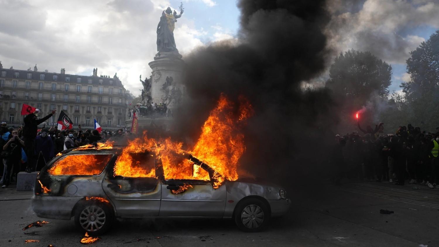 France plans more curfews after night of relative calm