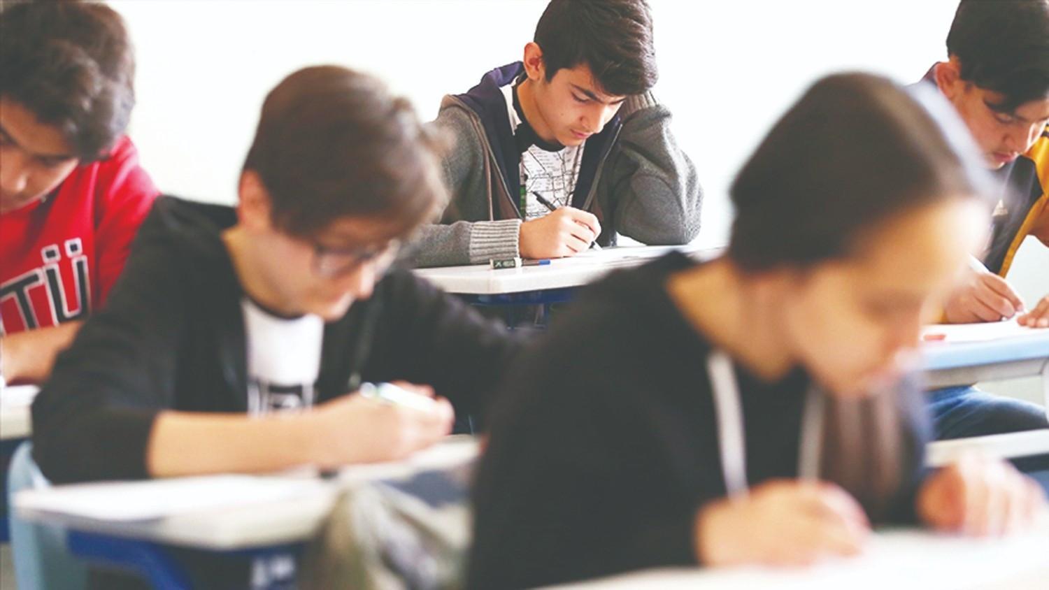 Türkiye to introduce centralized written exam system in schools