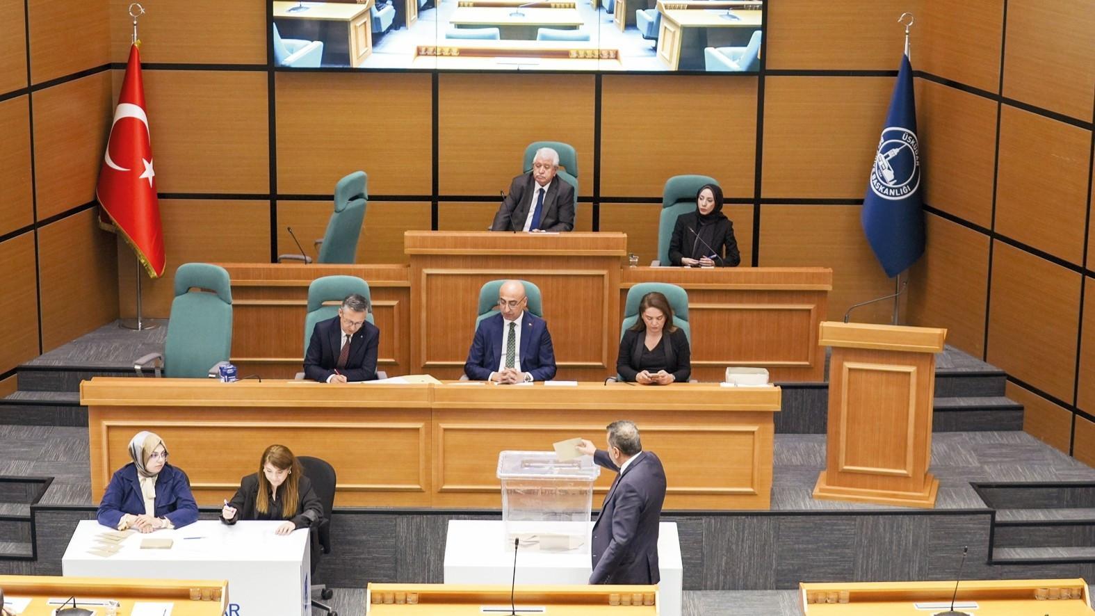 AKP candidate picked as Üsküdar's new acting mayor