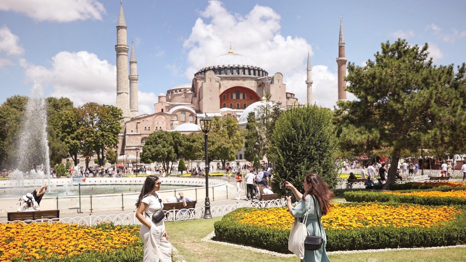 Brief late-autumn warm spell to bring sunny skies to southern Türkiye