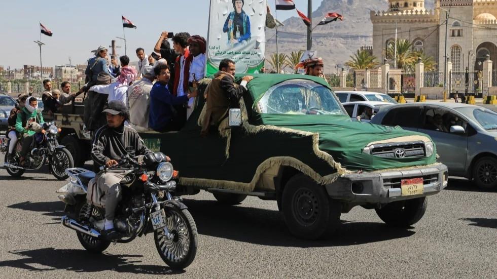 Houthis step up attacks in Yemen as camp strike toll rises
