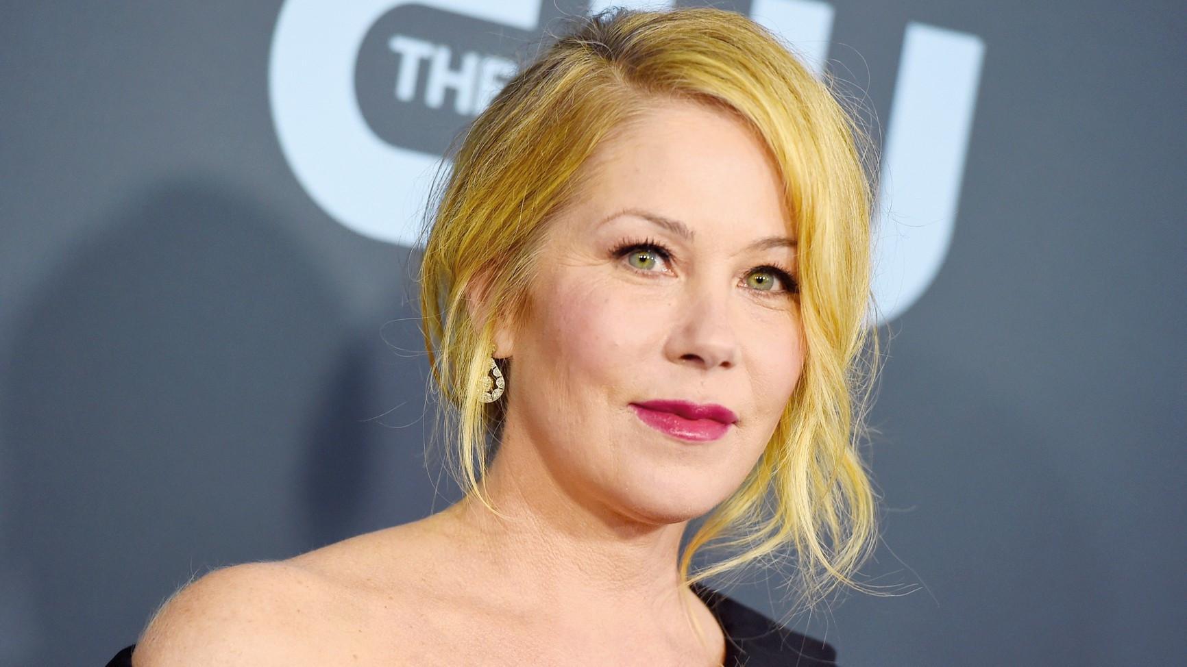 Christina Applegate says she was misdiagnosed with MS