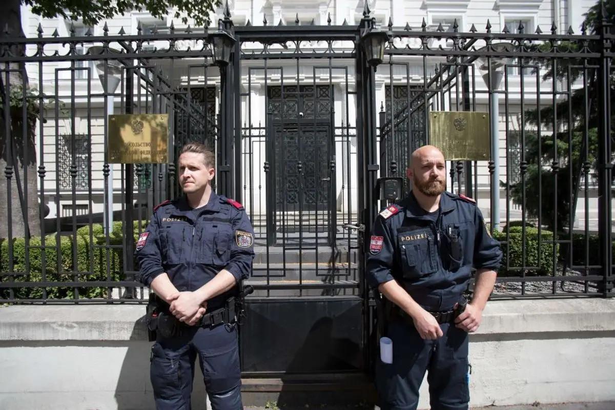 Austria expels four Russian diplomats: foreign ministry