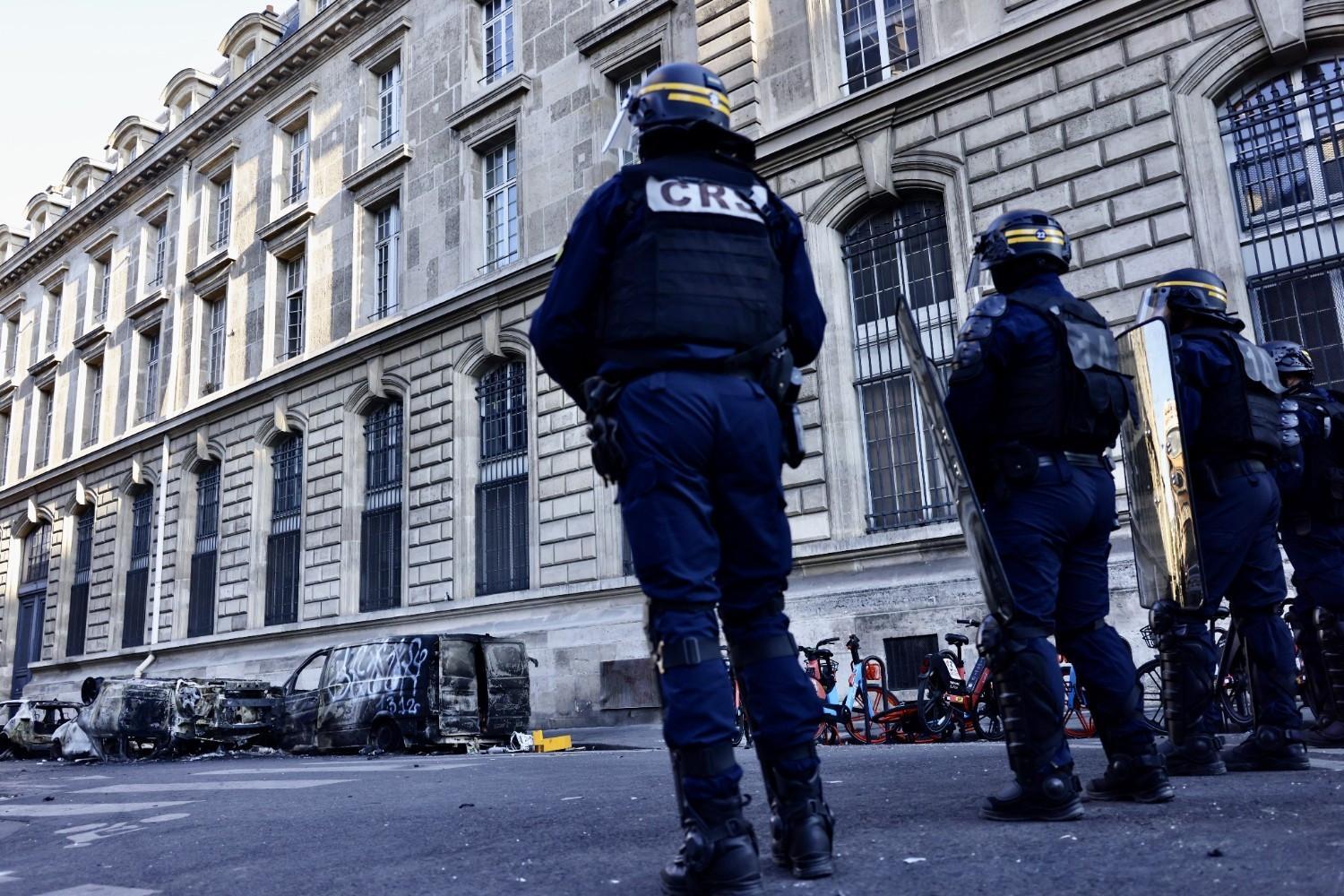 France deploys 70,000 police for fresh protests