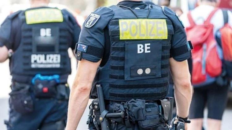 Berlin police consider transfers as Left Party seeks coalition