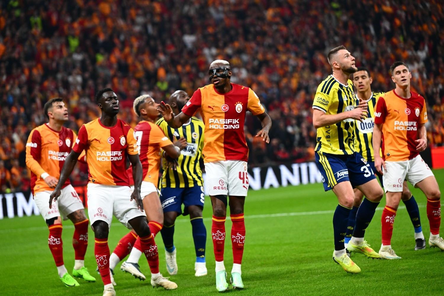 Osimhen’s brace pips Fenerbahçe as Galatasaray wins 2-1