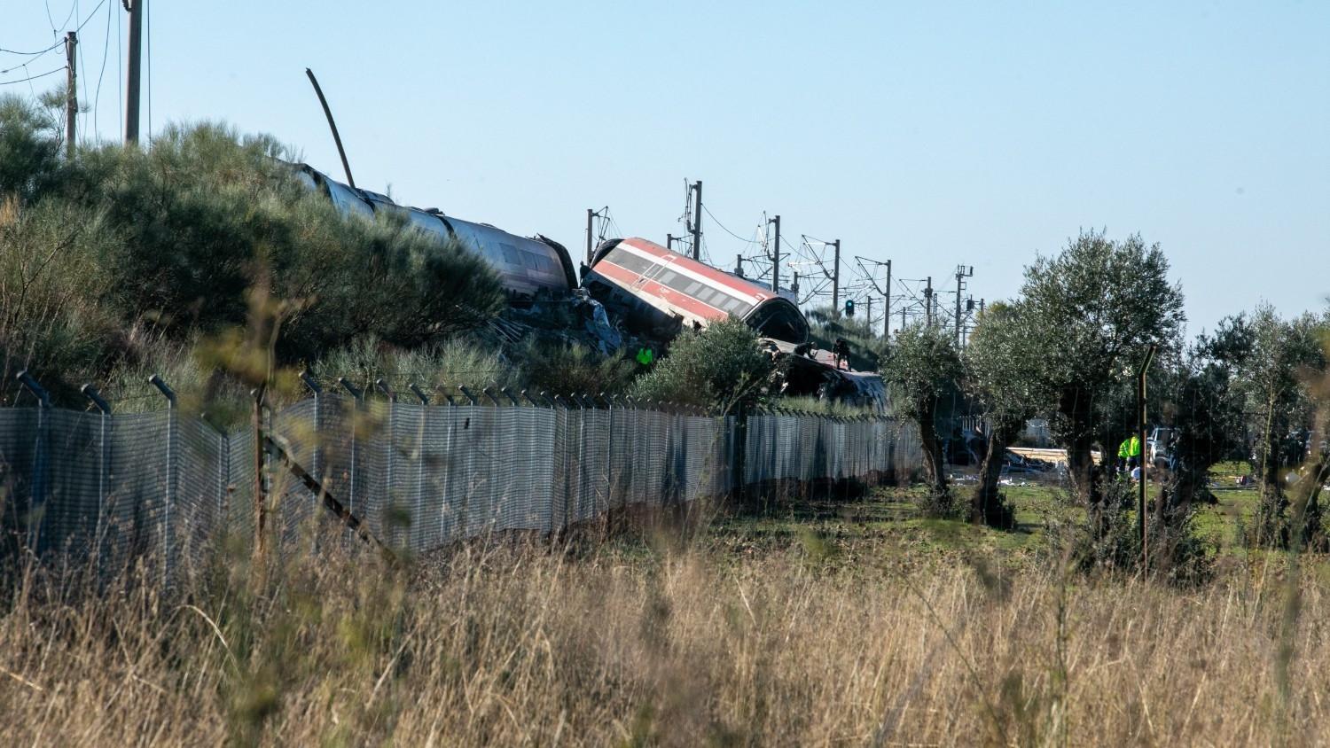 Dozens killed as high-speed trains collide in Spain