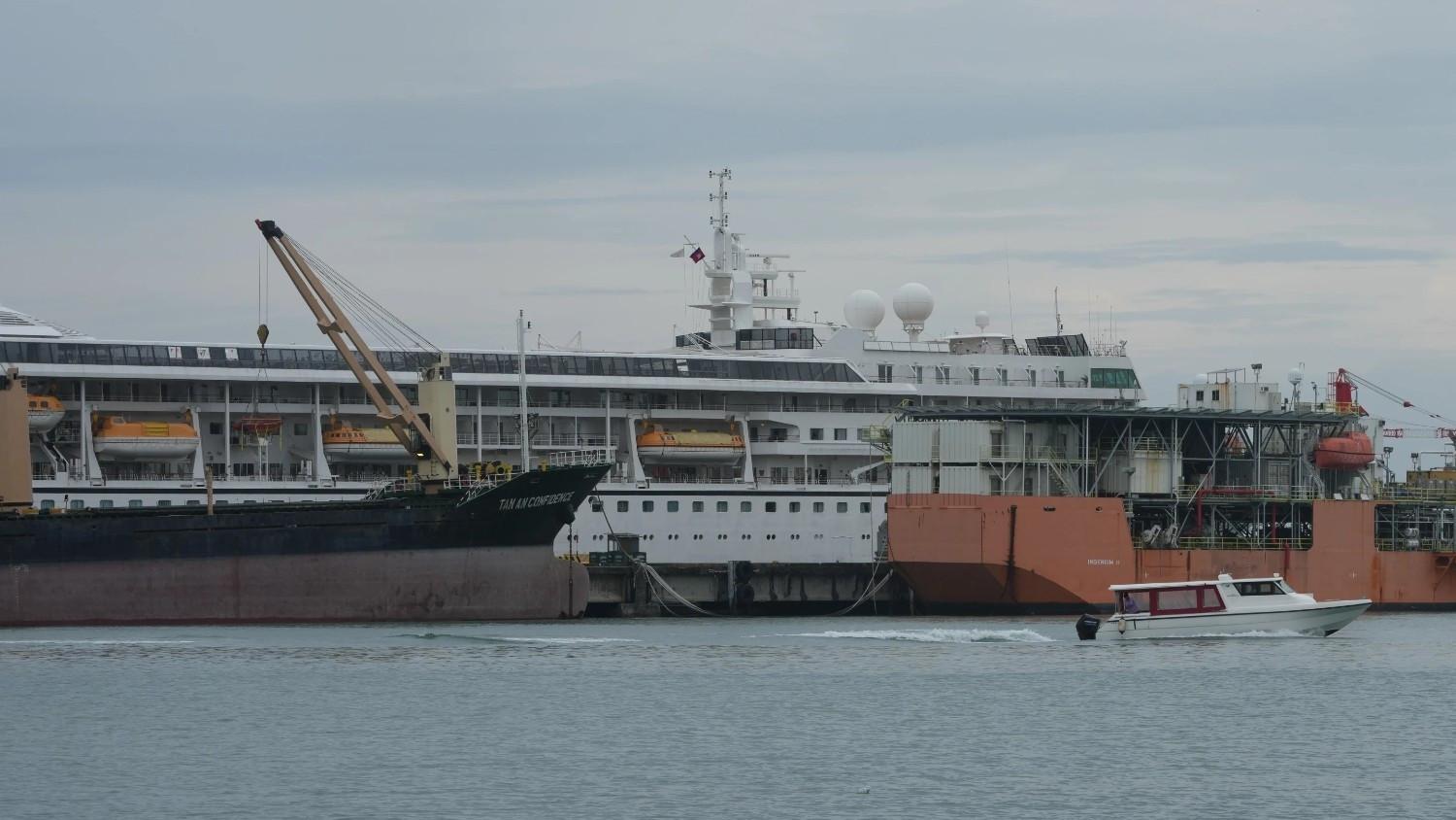 US cruise ship suspends global voyage due to fuel costs
