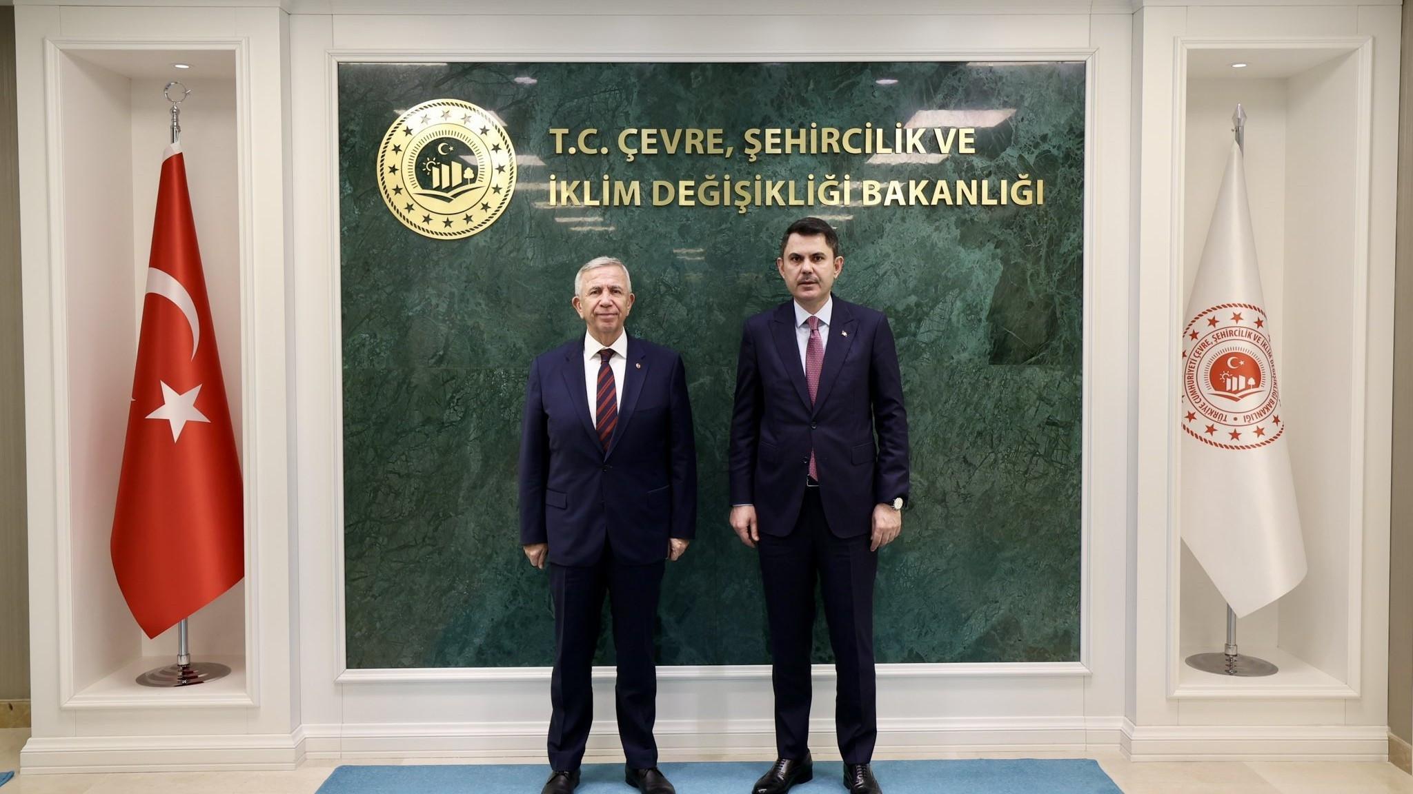 Minister, Ankara mayor hold talks in rare meeting