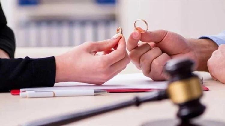 Türkiye’s ruling party reworks alimony reform proposals