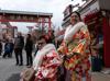 Record number of 42.7 million tourists flock to Japan last year