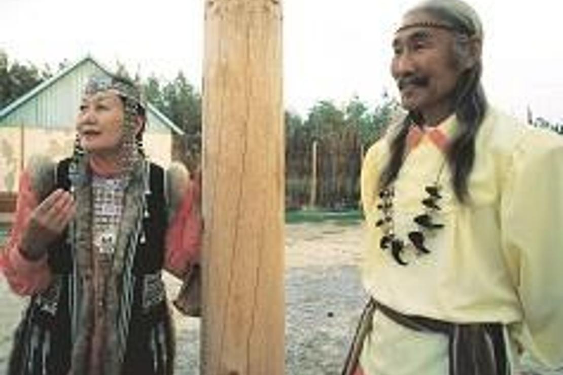 Yakut Türkleri, giysilerinden çadırlarına Kızılderililer gibi