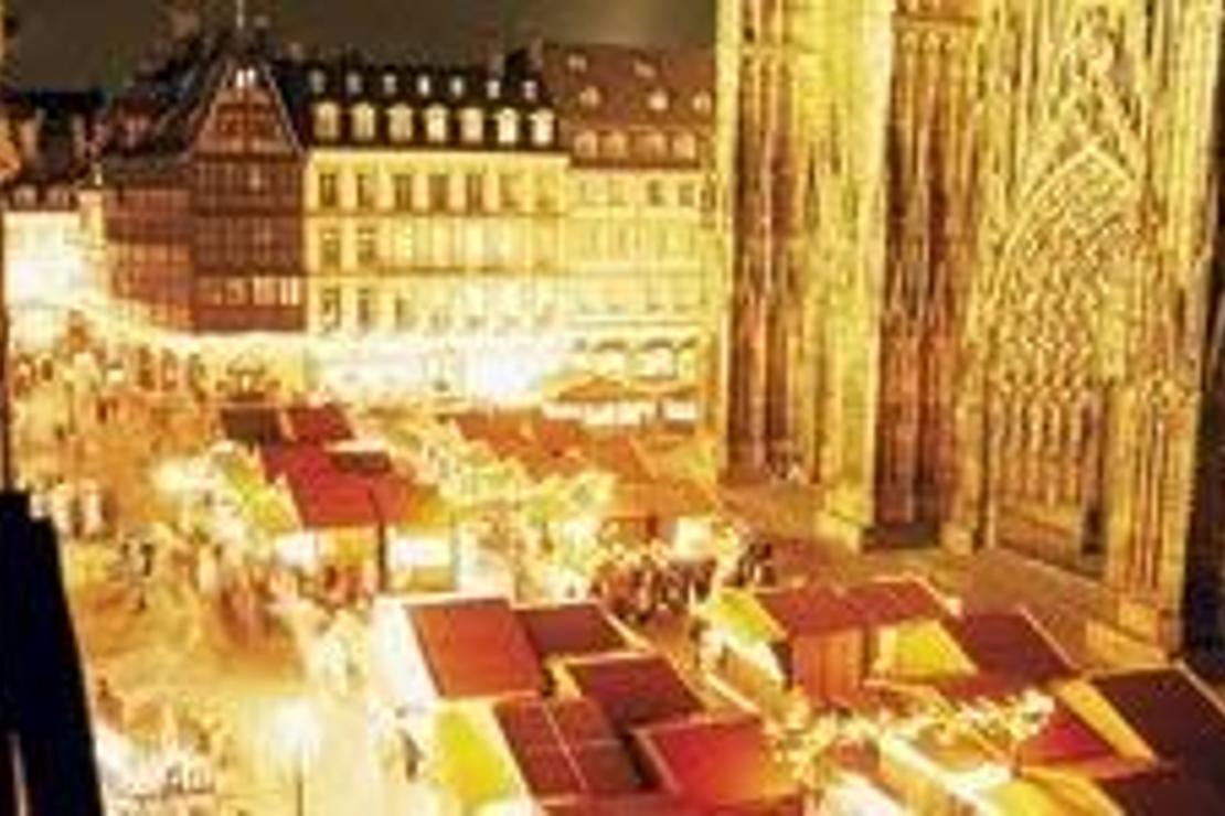 Fransa’nın en eski Noel pazarı Strasbourg’da
