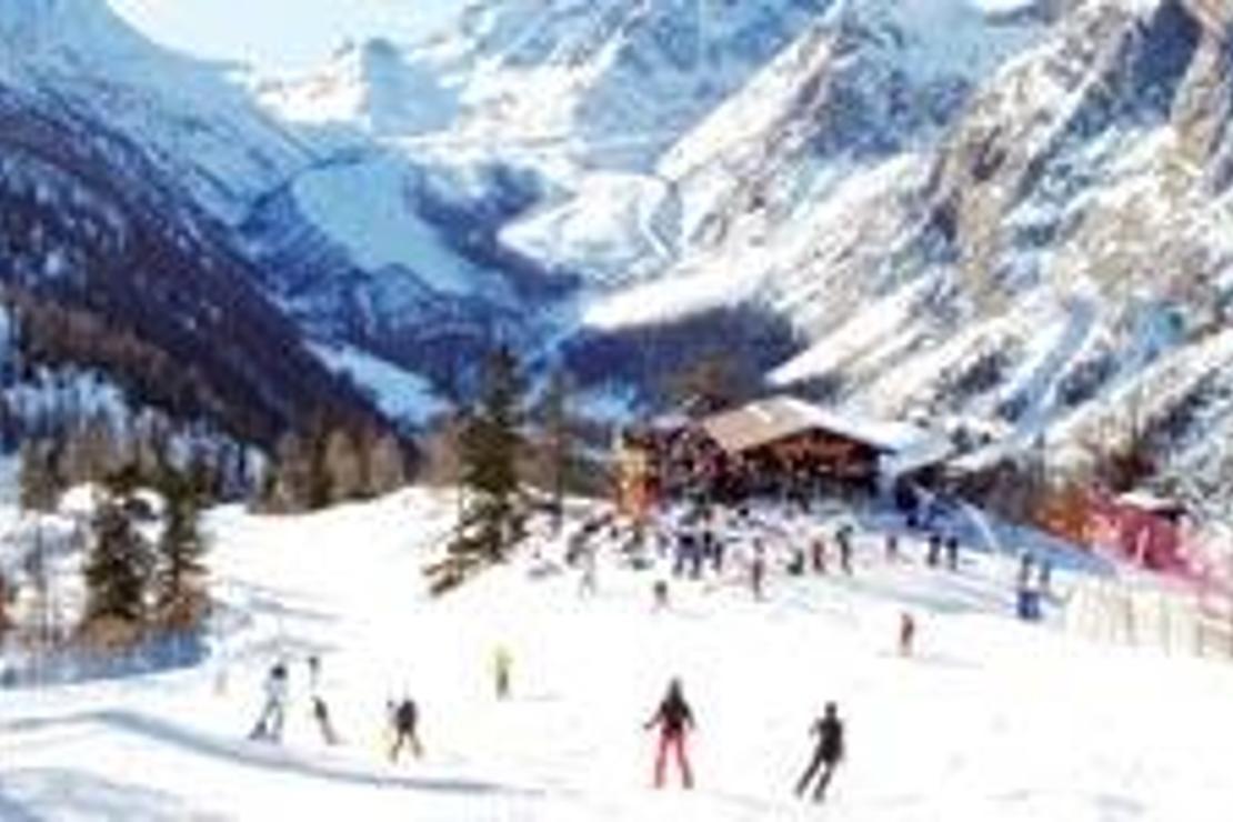 İtalya’da Mont Blanc’ın gölgesinde kayak yaptık