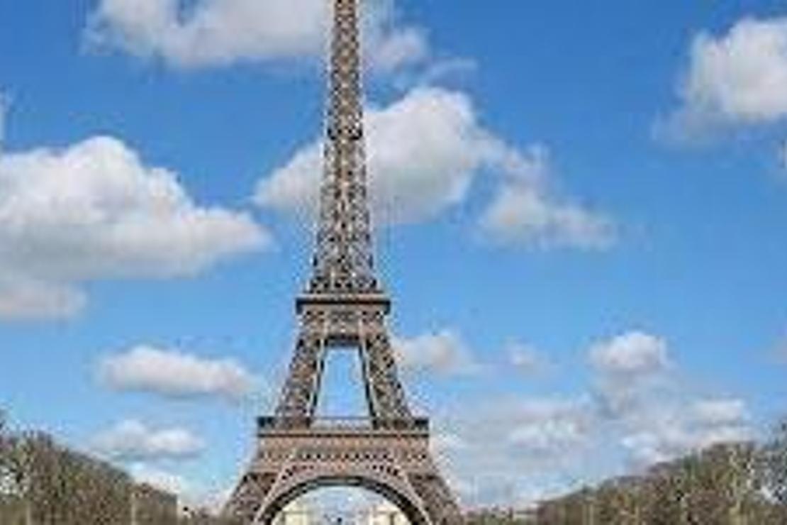 Paris'in simgesi olan Eyfel Kulesi grev nedeniyle kapatıldı