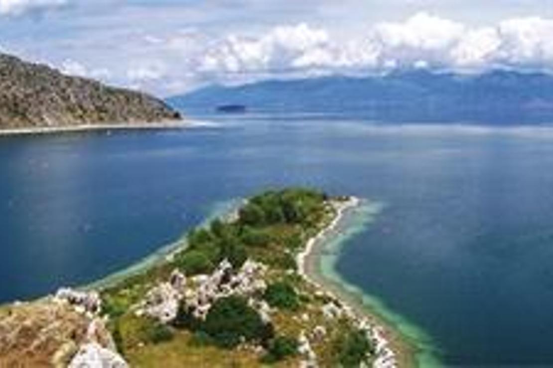 İki göl arasındaki şanslı Makedon kasabası Resne