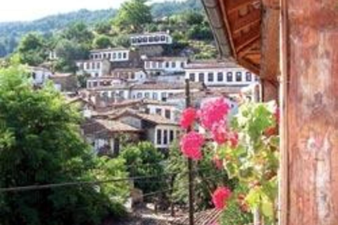 Şarabıyla övünen Türk köyü: ŞİRİNCE