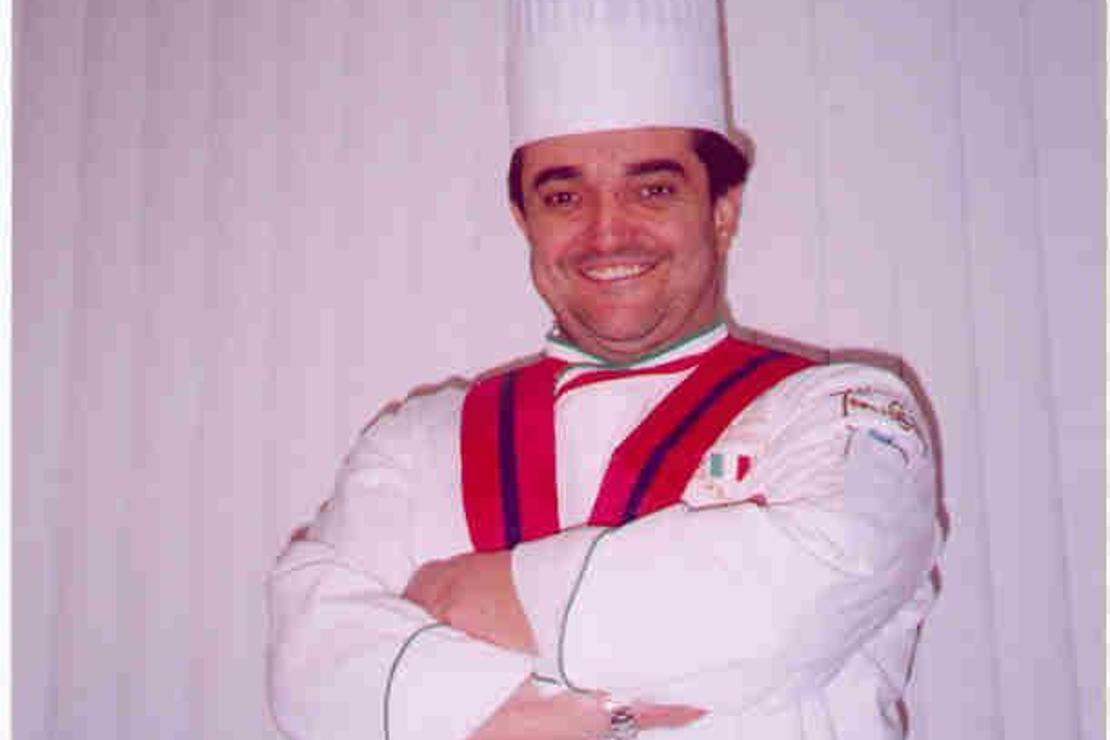 Ünlü aşçı TUSİD 2005 Fuarında