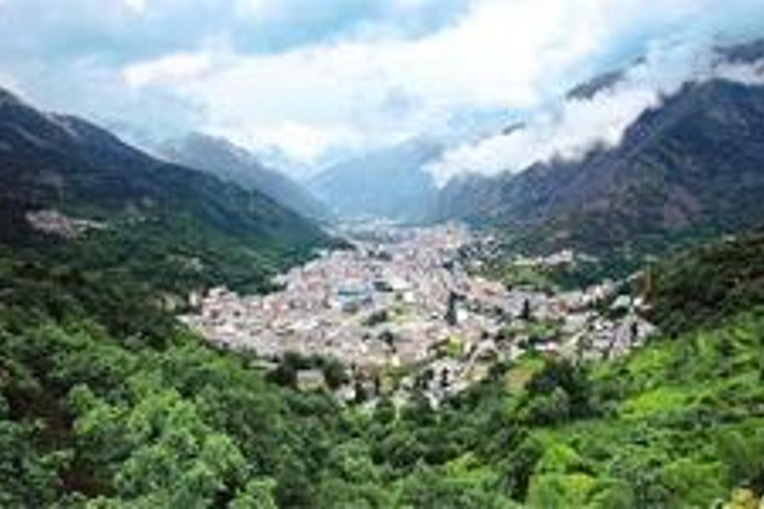 Andorra’nın yüzölçümü küçük alışverişte şöhreti büyük