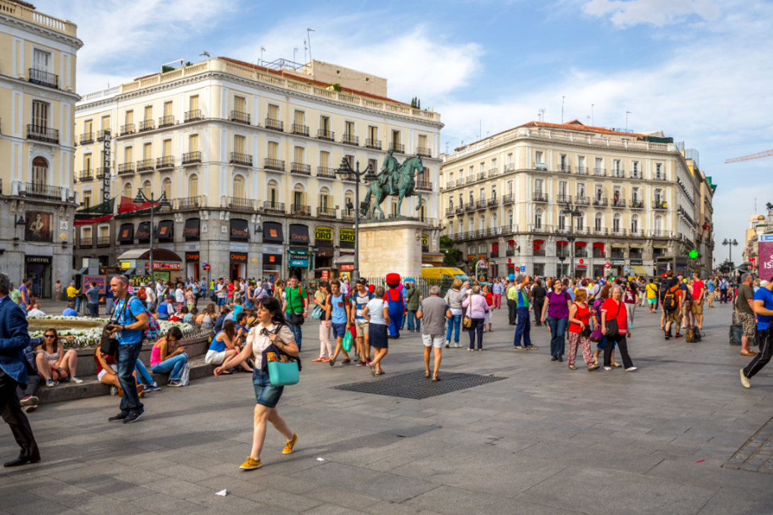 Sokakları meydanlara açılan şehir: Madrid