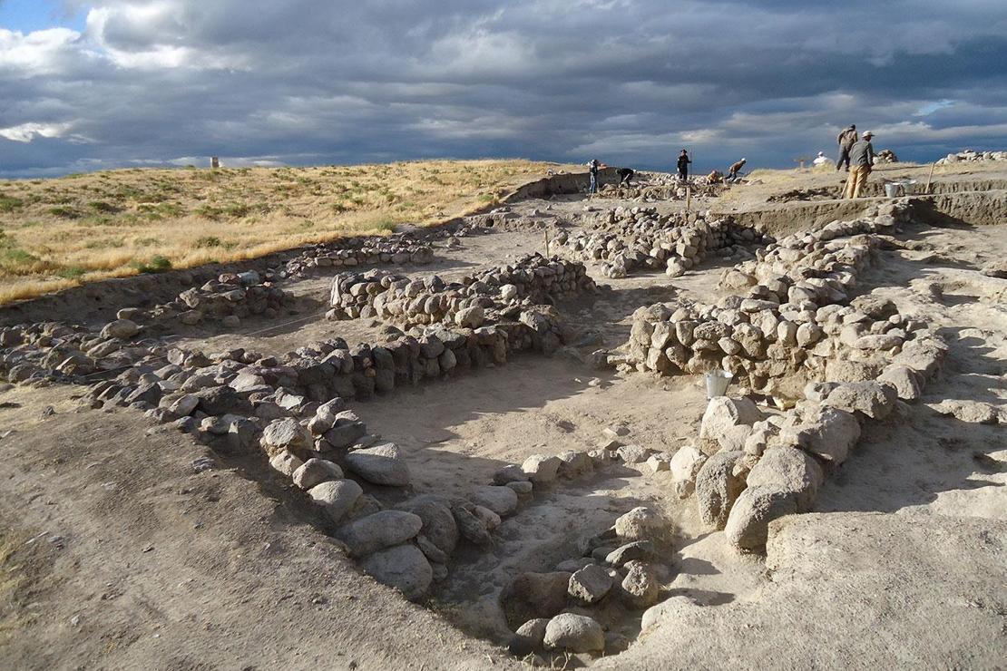 Niğde'de 2 bin 500 yıllık tapınak bulundu