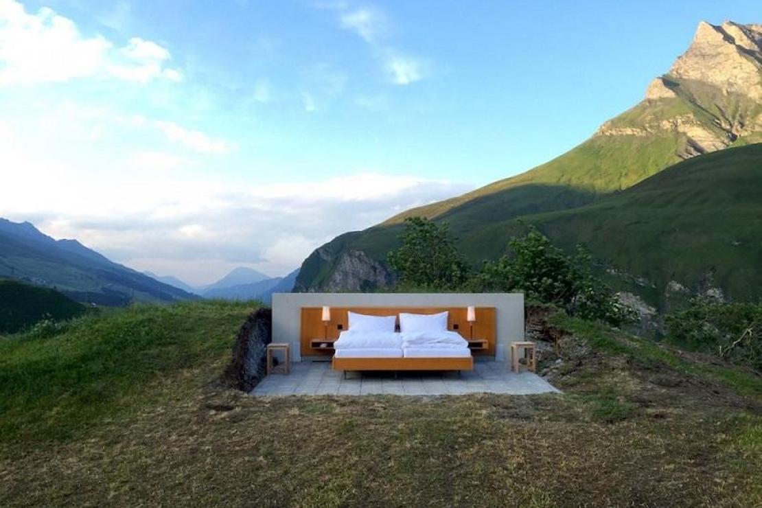 İsviçre'de duvarları ve tavanı olmayan otel: Null Stern