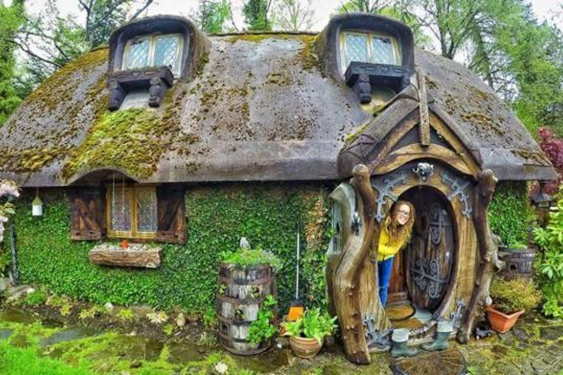 İskoç kadın kendine Hobbit evi yaptı