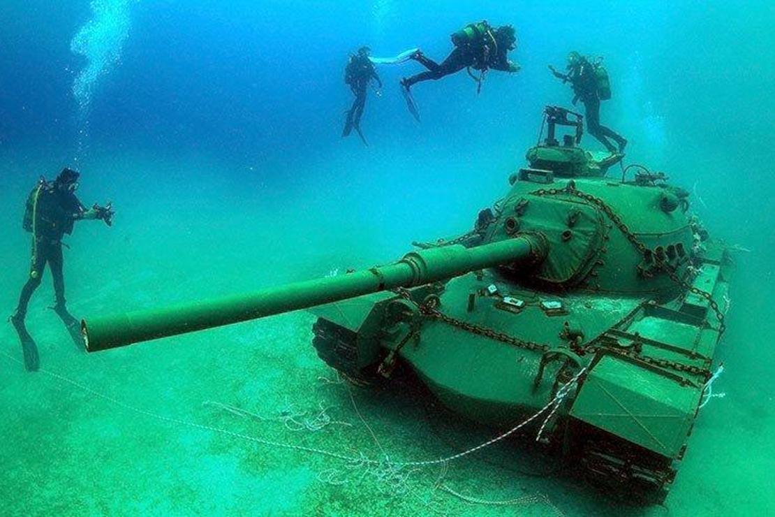 45 tonluk tank dalış turizmi için batırıldı