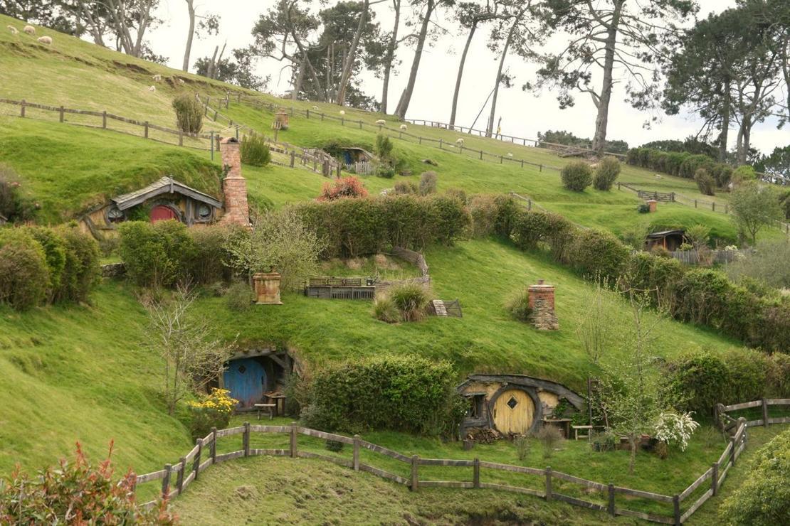 Beyaz perdeden fırlayan Hobbit evler şimdi Sivas’ta!