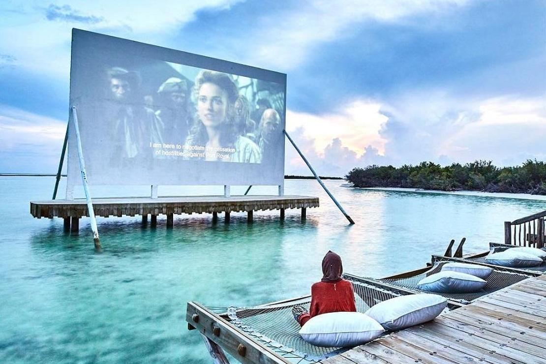 Maldivler’in yüzen sineması: Cinema Paradiso