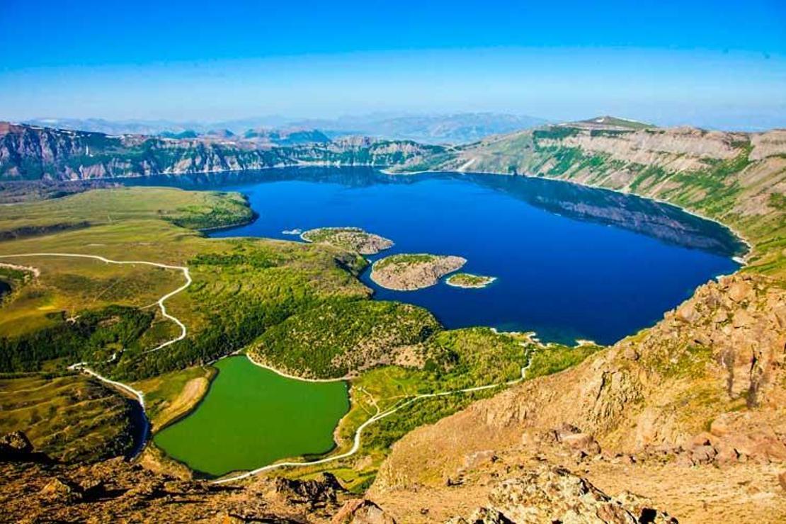 Türkiye'de sonbahar güzelliği: Nemrut Kalderası 