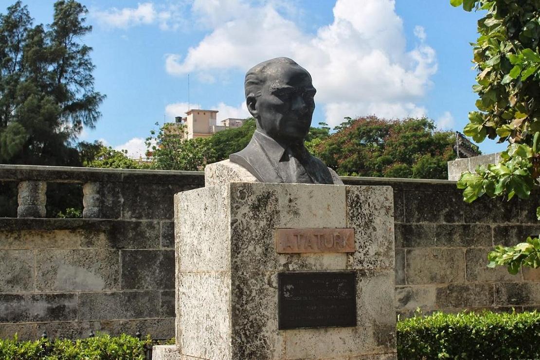 Atatürk’ün aziz hatırasının bulunduğu dünya şehirleri