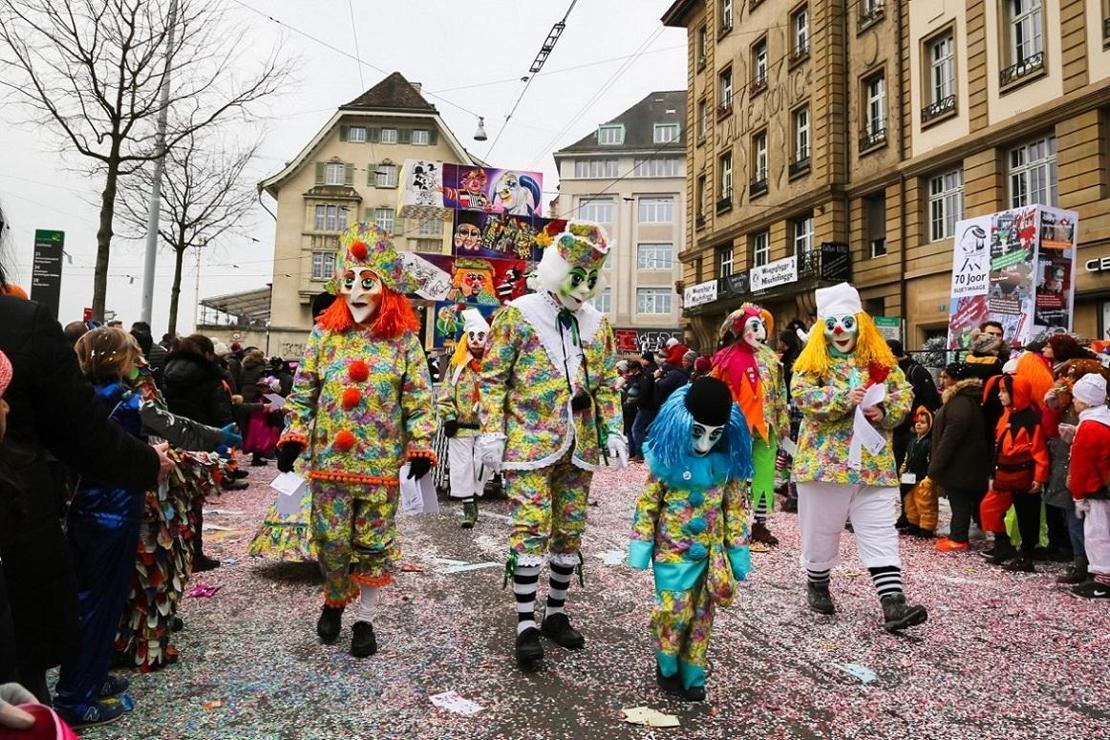 Bilinmeyen yönüyle İsviçre 'Basel Karnavalı'